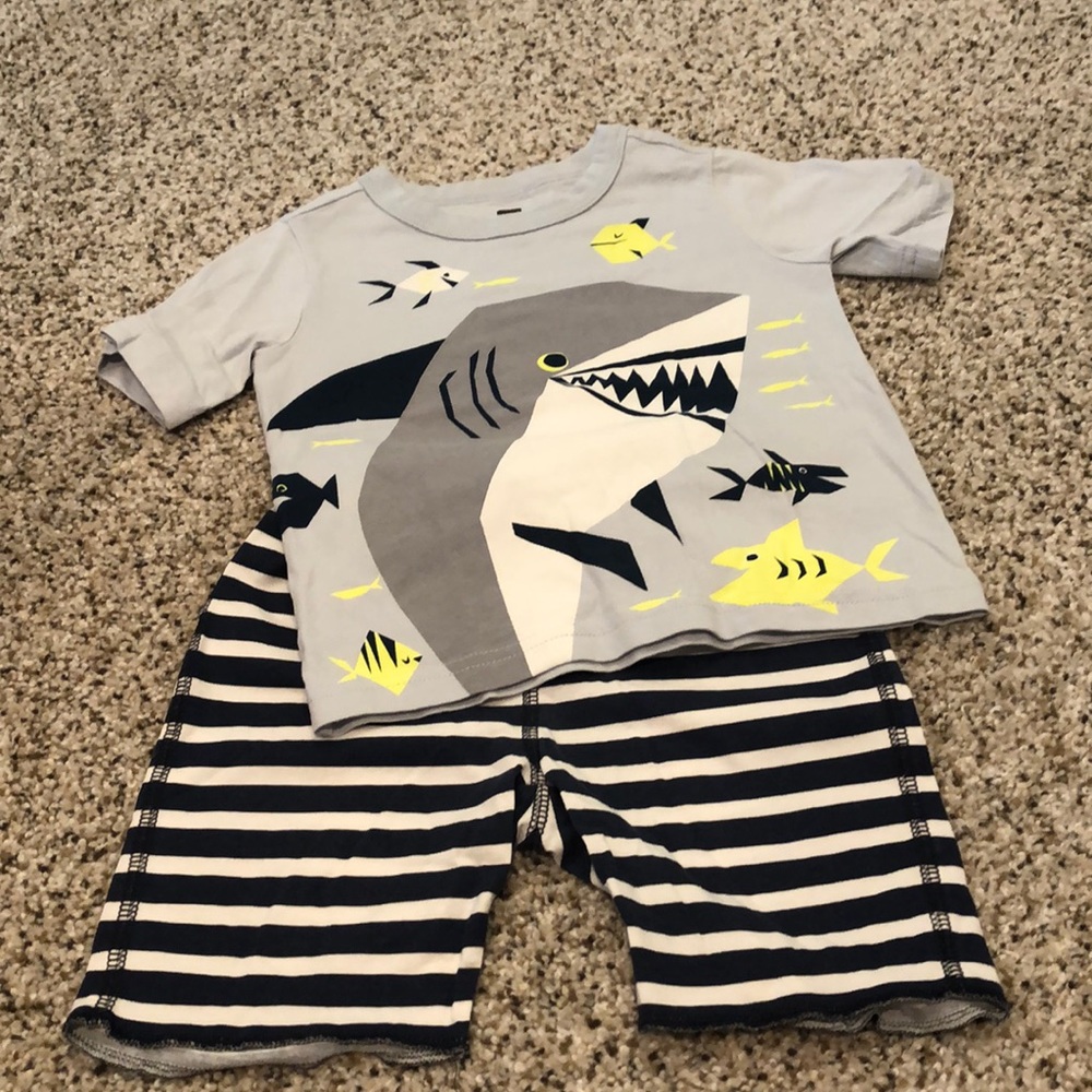 Tea collection shark short set